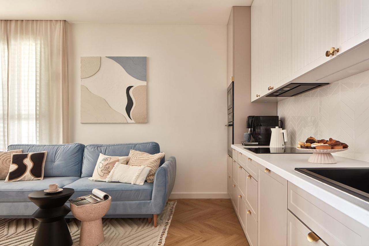 Zoli Stork - Hubnera 5 Apartament Warszawa
